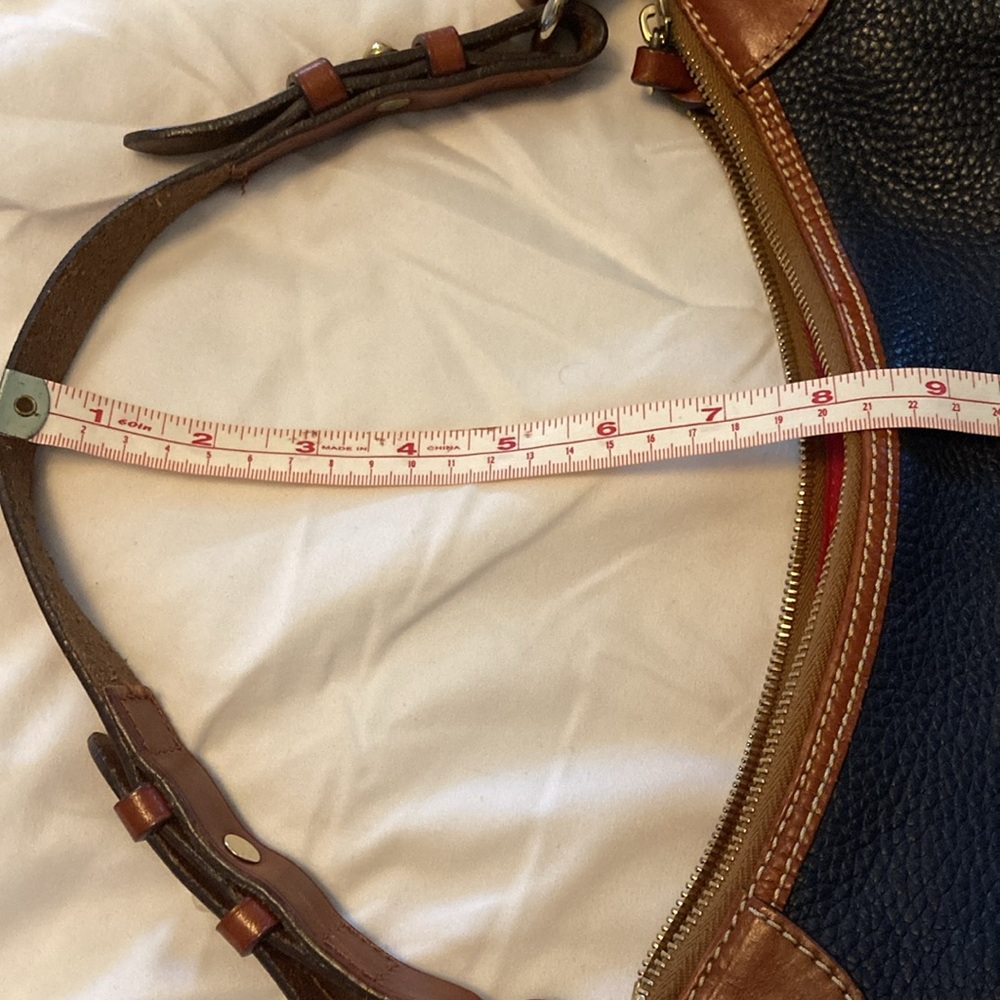 Dooney and Bourke navy blue leather handbag purse shoulder bag medium 
Classic - Picture 10 of 10